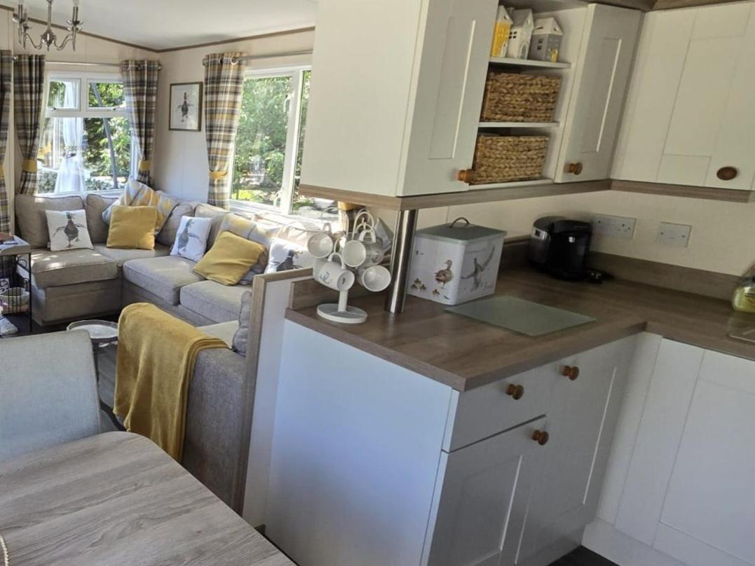 Luxury Lakeside Caravan With Hottub And Private Fishing Peg, Tattershall Lakes Dış mekan fotoğraf