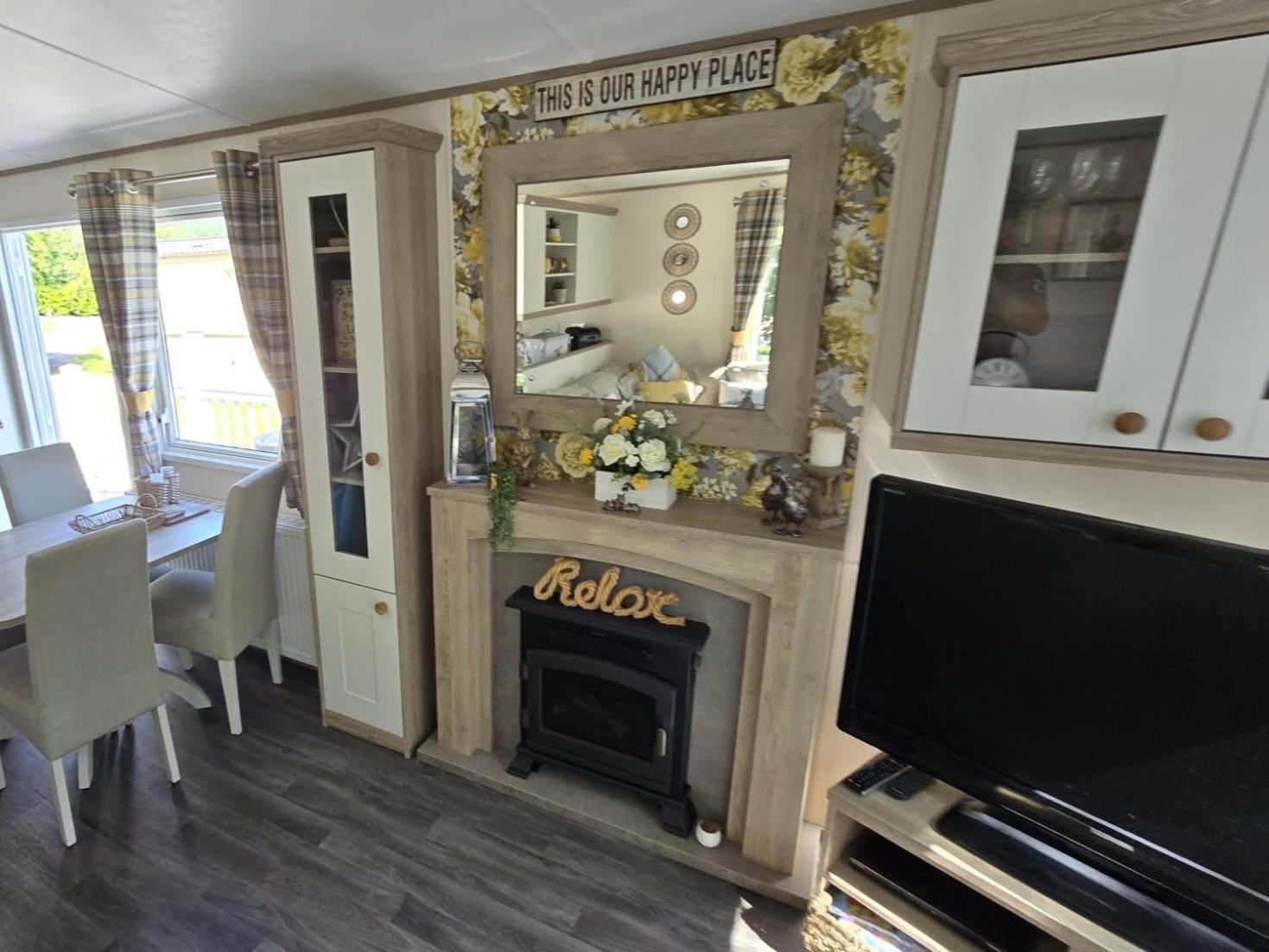 Luxury Lakeside Caravan With Hottub And Private Fishing Peg, Tattershall Lakes Dış mekan fotoğraf