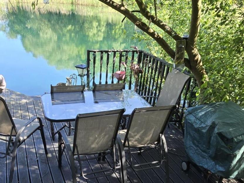 Luxury Lakeside Caravan With Hottub And Private Fishing Peg, Tattershall Lakes Dış mekan fotoğraf